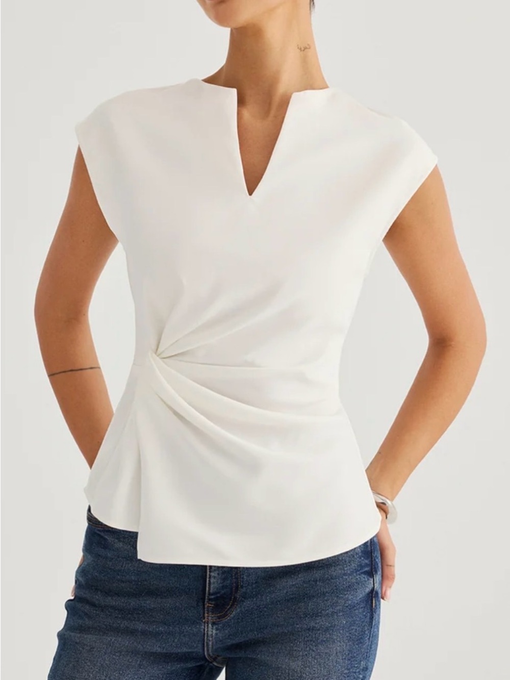 Commense NEW WITH TAG SMALL White Sleeveless Twist-Waist Blouse